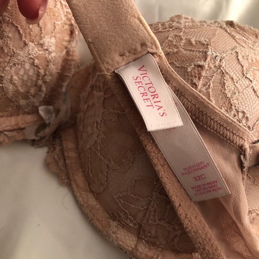 Bra - Picture 2 of 2